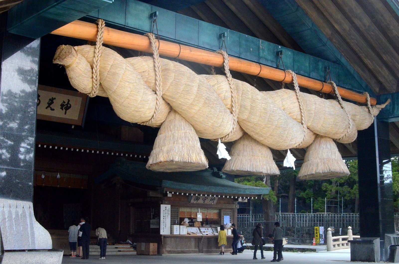 島根 出雲大社 神樂殿 大注連繩 日本最大級