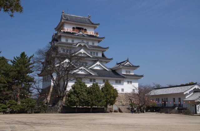 福山城の天守と櫓