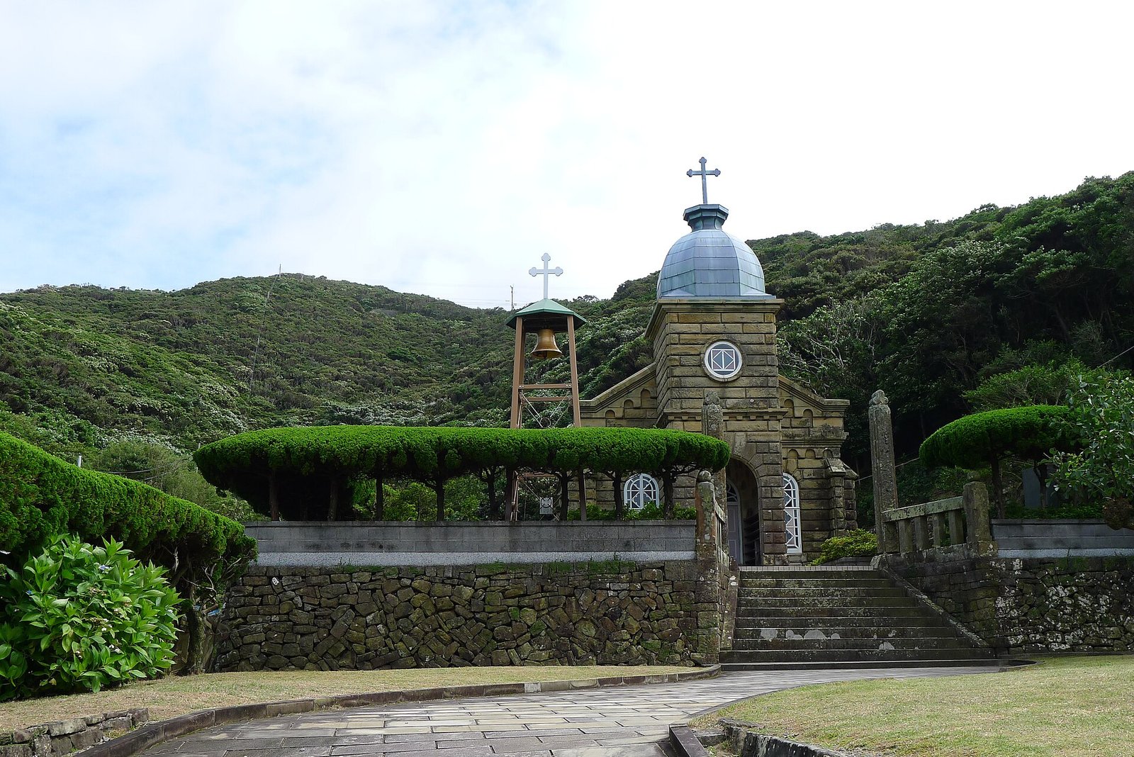五島列島頭ヶ島天主堂的砂岩石造外觀