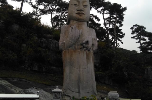 論山灌燭寺國寶恩津彌勒巨大高麗石造彌勒菩薩立像