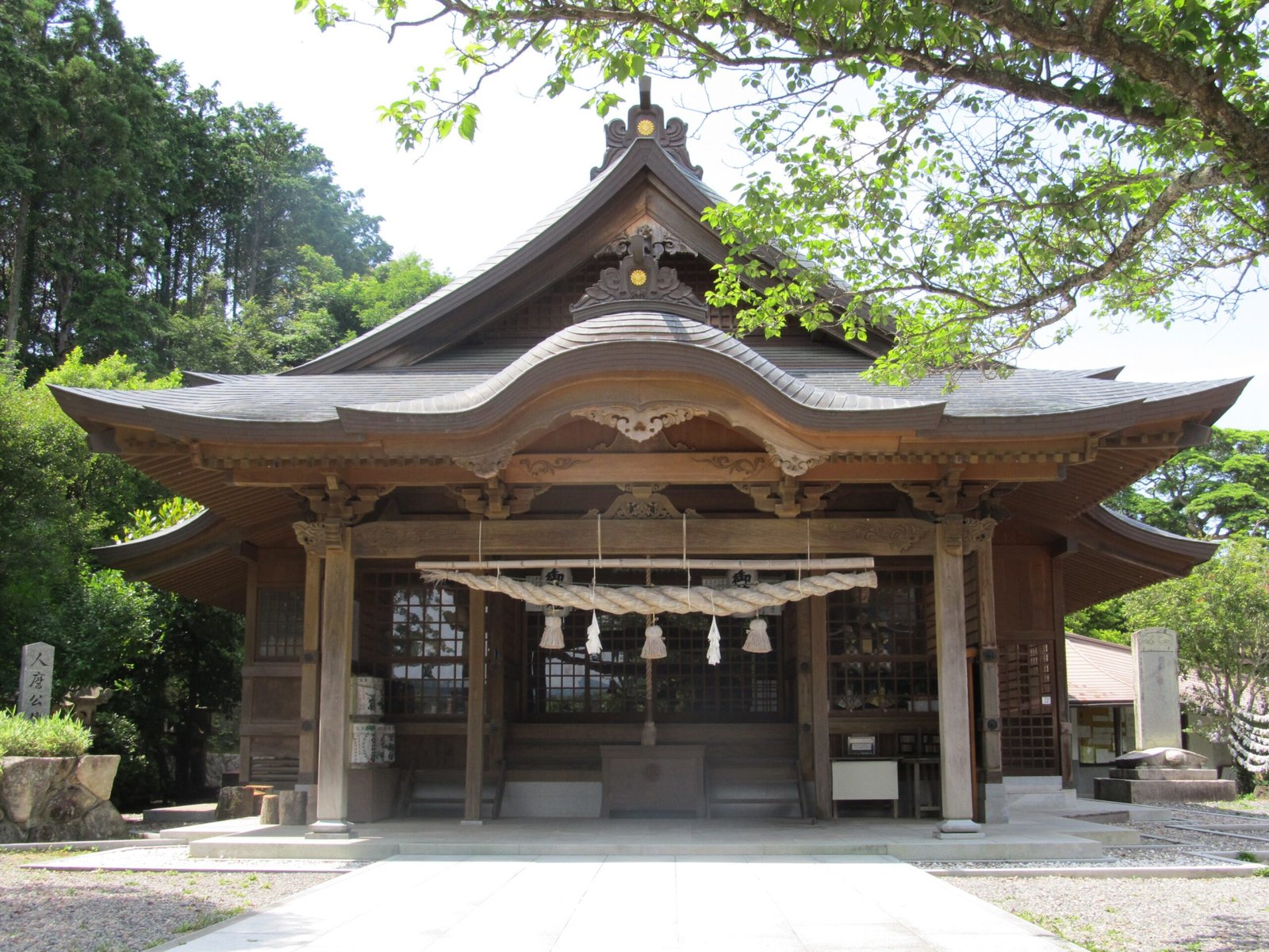益田 高津柿本神社の拝殿