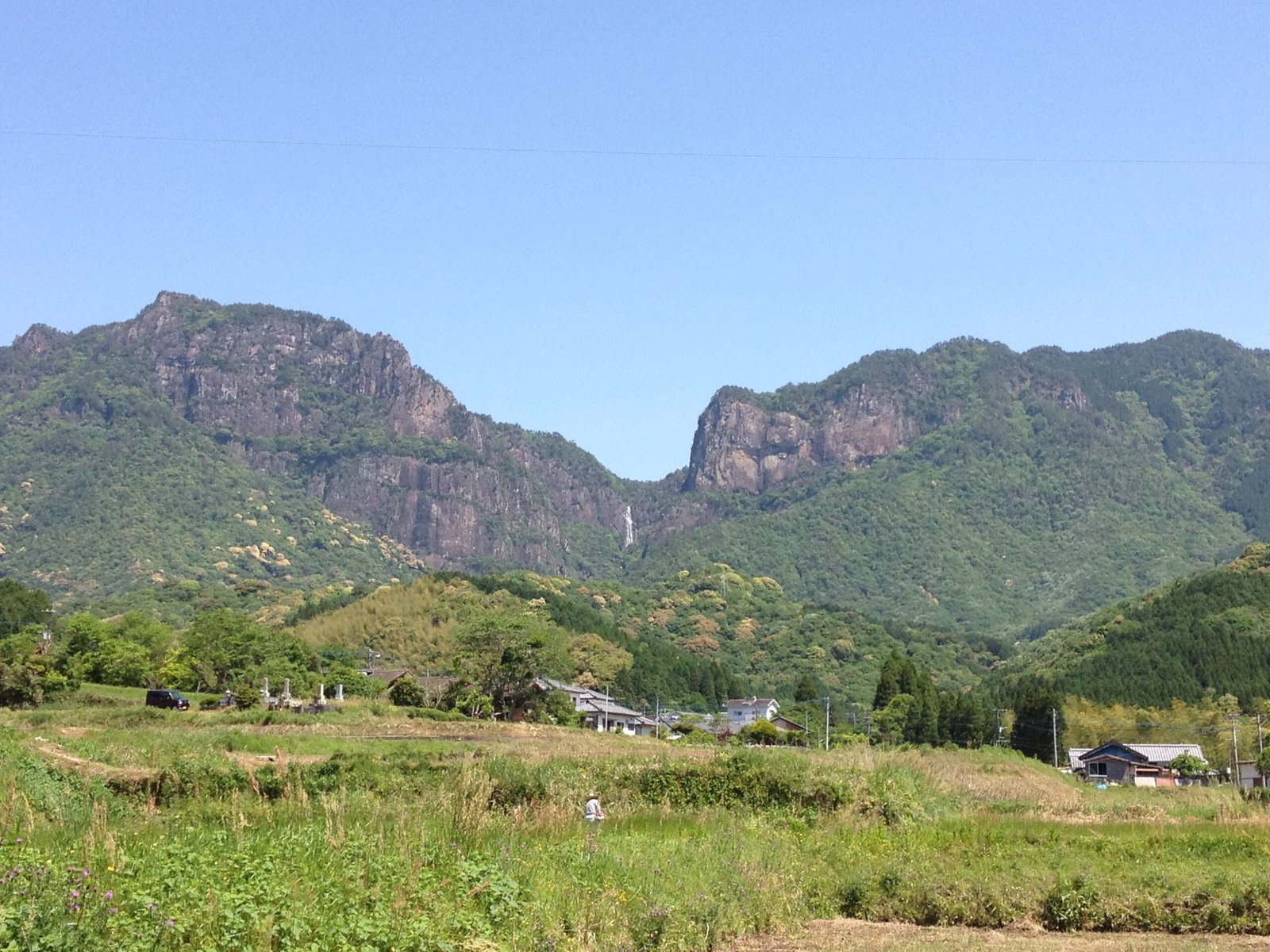 日本宮崎縣延岡行縢山雙峰與行縢瀑布