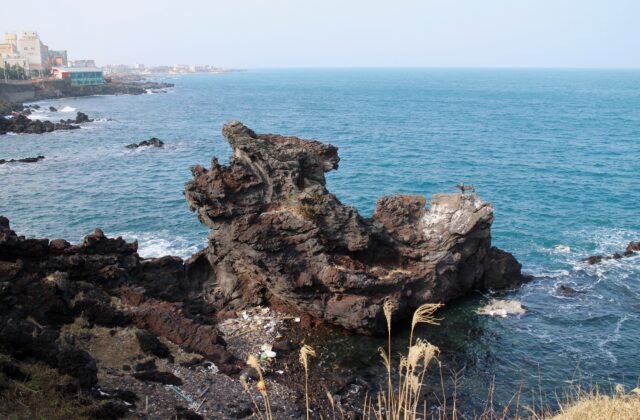 濟州龍頭岩火山岩與北岸海景